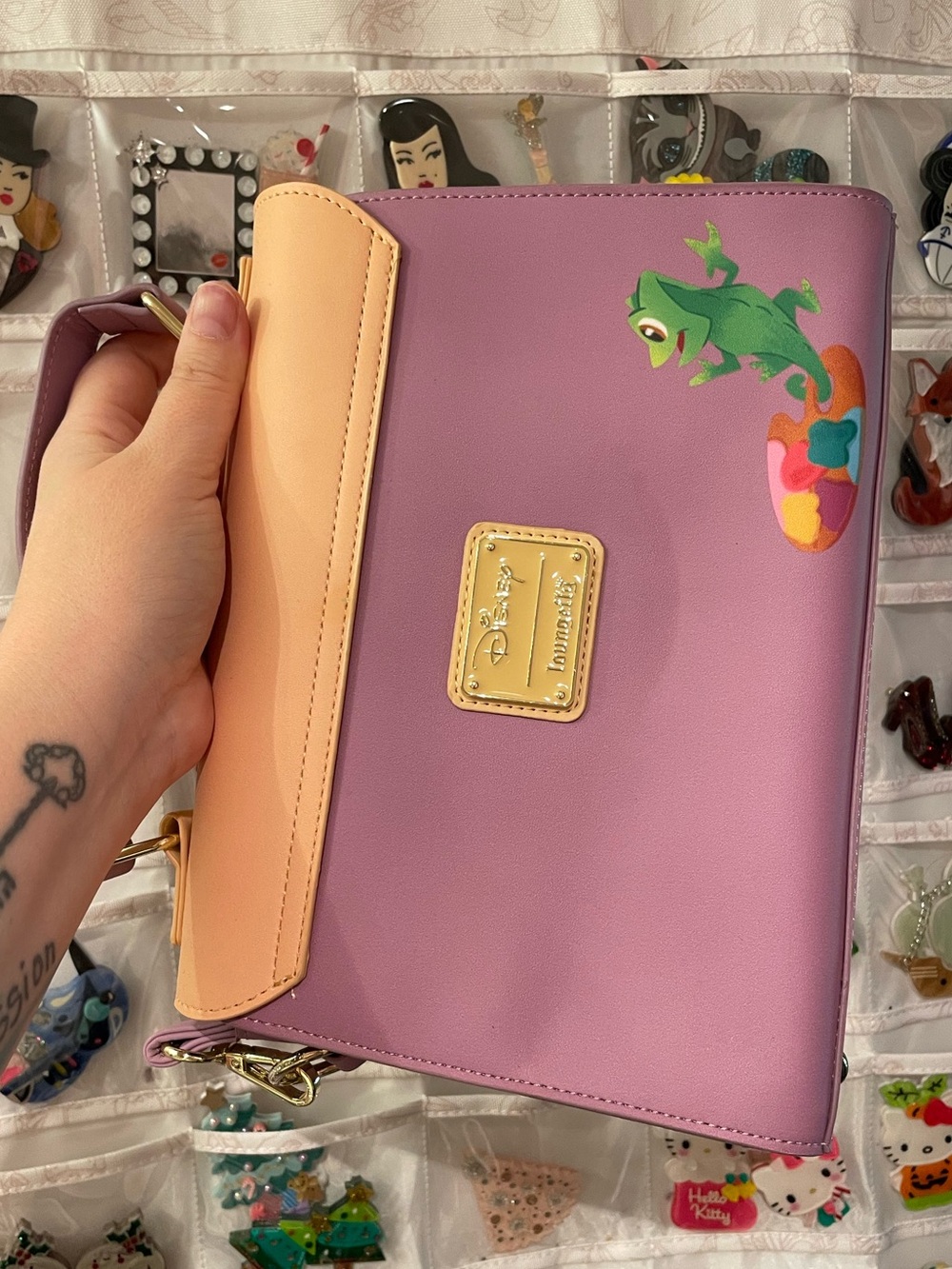 NWOT Loungefly Disney Tangled Woodland Scene Crossbody Bag - Picture 7 of 13
